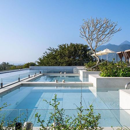 Lakeshore Hotel Hualien Taroko Shunan Экстерьер фото The swimming pool at the hotel