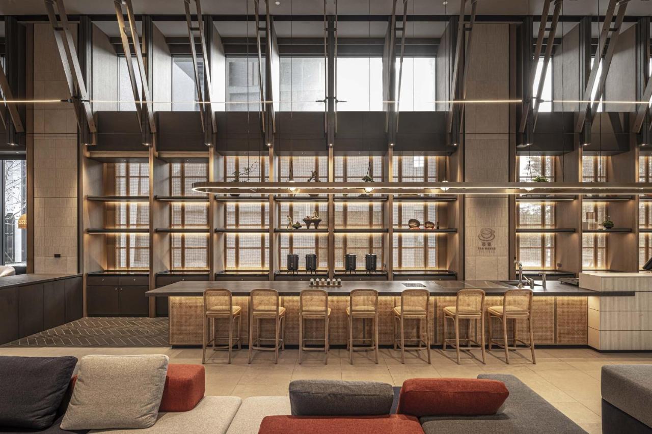 Lakeshore Hotel Hualien Taroko Shunan Экстерьер фото The R&D bar at the Starbucks Reserve Roastery in Seattle