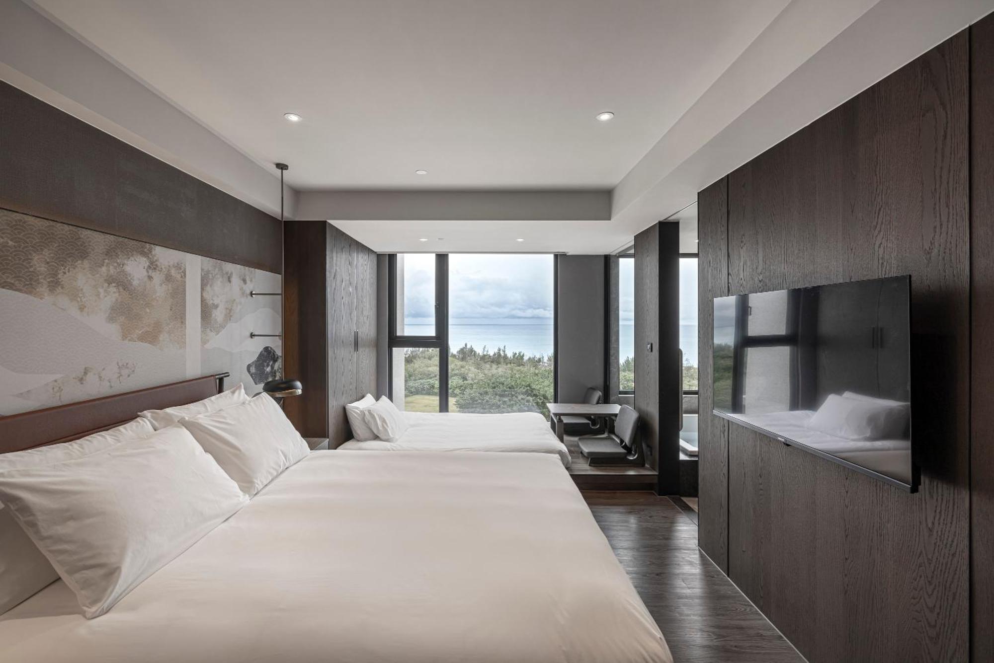 Lakeshore Hotel Hualien Taroko Shunan Номер фото A guest room at the hotel