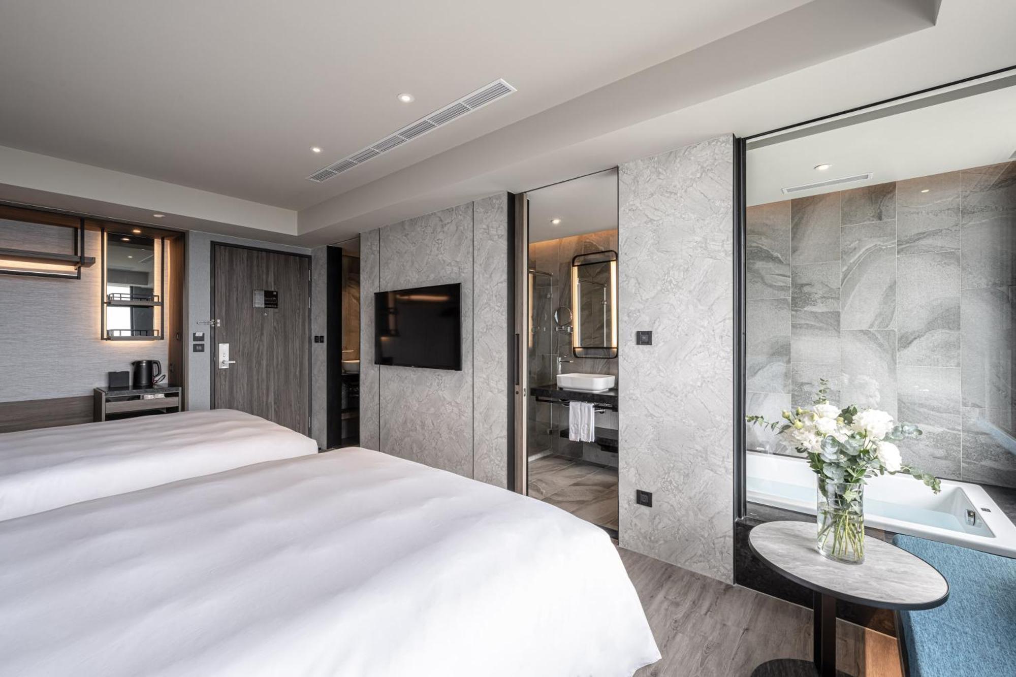 Lakeshore Hotel Hualien Taroko Shunan Номер фото Deluxe Room