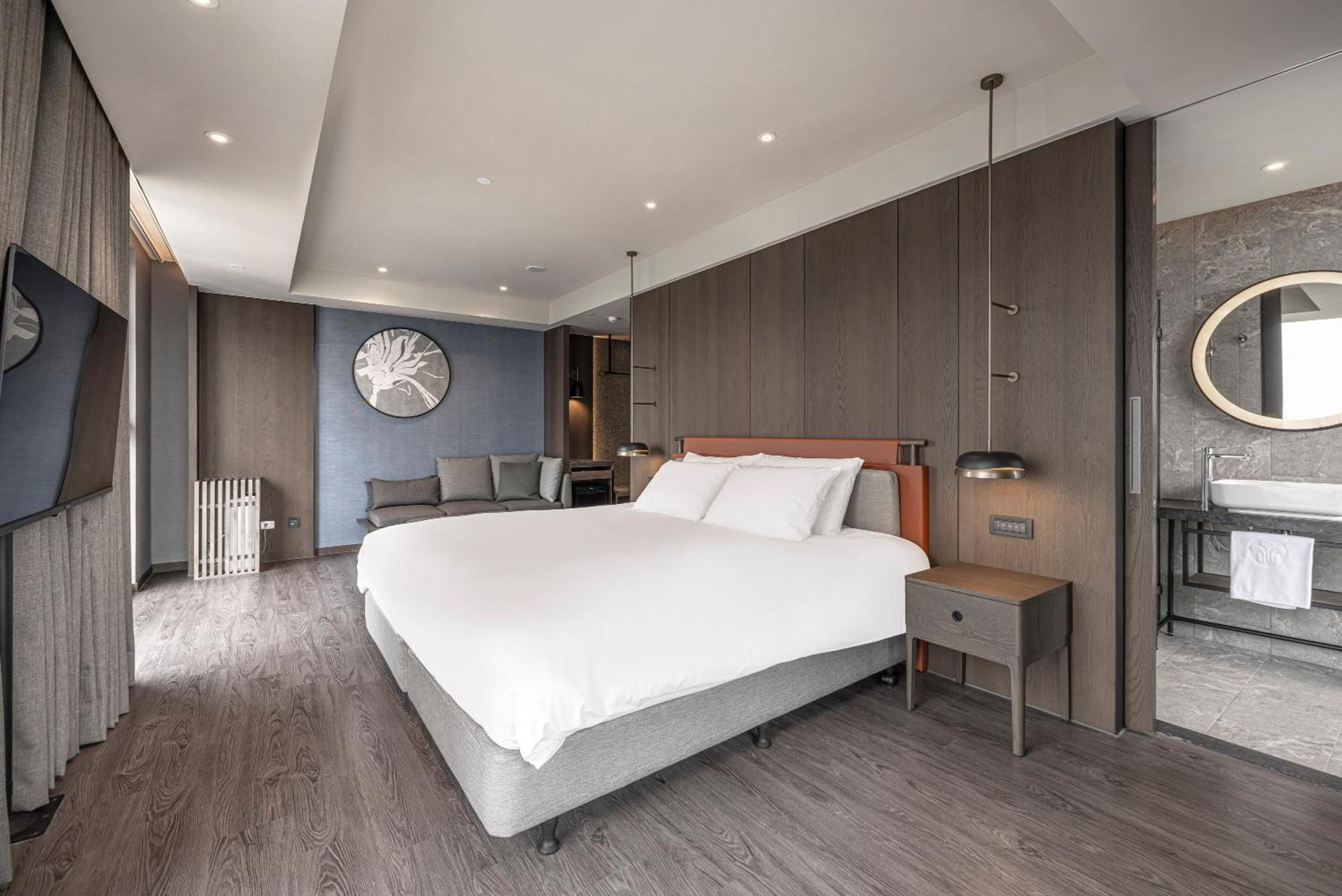 Lakeshore Hotel Hualien Taroko Shunan Номер фото Deluxe Suite