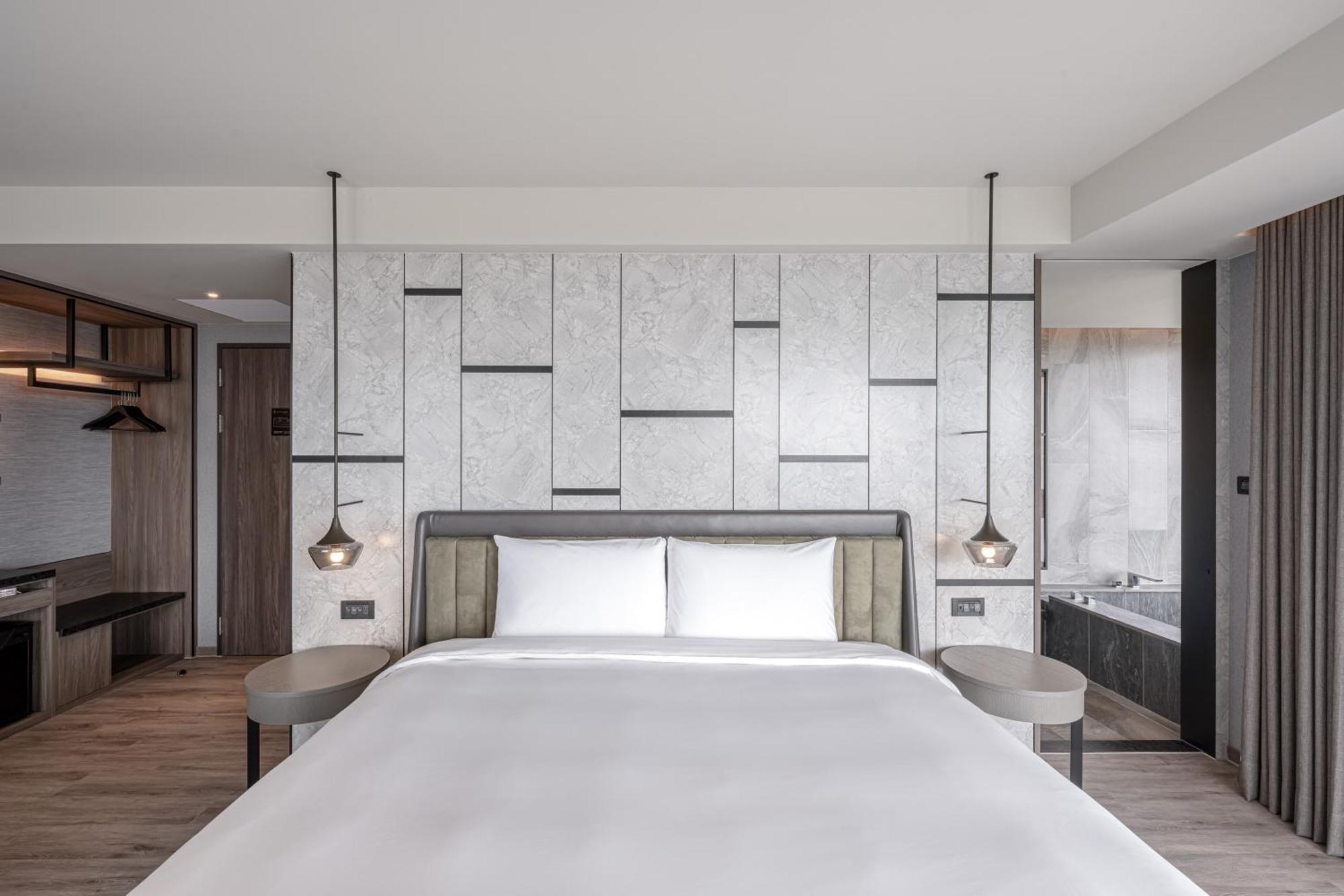 Lakeshore Hotel Hualien Taroko Shunan Номер фото A bedroom at the hotel